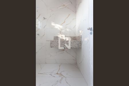 Casa à venda com 142m², 3 quartos e 2 vagasBanheiro da Suíte