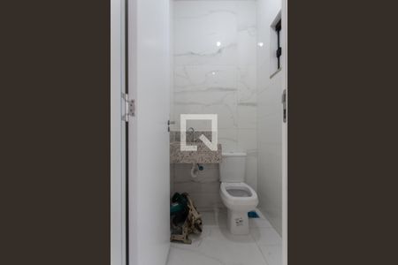 Casa à venda com 142m², 3 quartos e 2 vagasLavabo