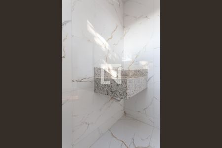 Casa à venda com 142m², 3 quartos e 2 vagasBanheiro da Suíte