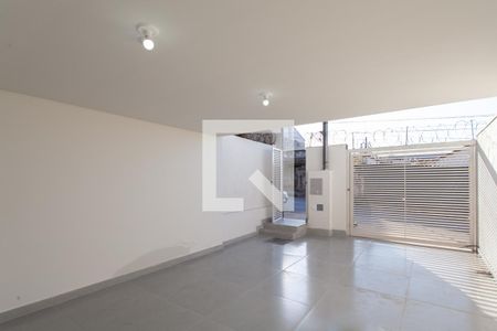 Casa à venda com 142m², 3 quartos e 2 vagasGaragem