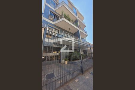 Apartamento para alugar com 106m², 3 quartos e 2 vagas Apartamento para alugar com 106m², 3 quartos e 2 vagasFachada