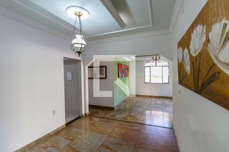 Sala de casa para alugar com 3 quartos, 160m² em Sagrada Família, Belo Horizonte