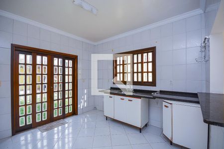 Casa à venda com 175m², 4 quartos e 4 vagas Casa à venda com 175m², 4 quartos e 4 vagasCozinha