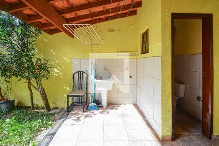 Casa à venda com 175m², 4 quartos e 4 vagas Casa à venda com 175m², 4 quartos e 4 vagasÁrea de Serviço