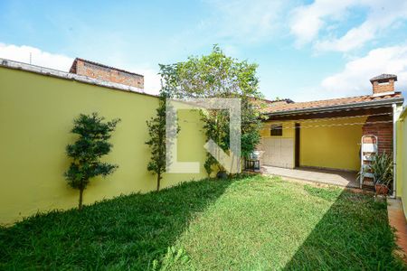 Casa à venda com 175m², 4 quartos e 4 vagas Casa à venda com 175m², 4 quartos e 4 vagasQuintal
