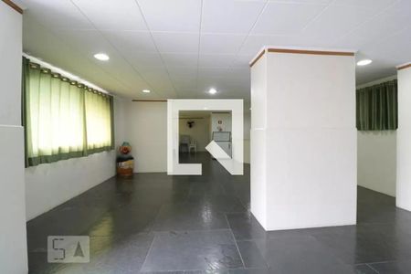 Apartamento à venda com 62m², 3 quartos e 1 vaga Apartamento à venda com 62m², 3 quartos e 1 vagaÁrea comum - Salão de festas