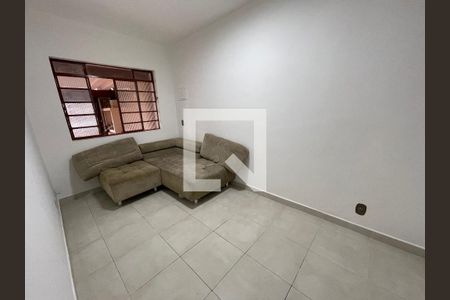 quarto 2 de casa para alugar com 3 quartos, 100m² em Vila Universitaria, São Paulo