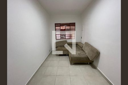 quarto 2 de casa para alugar com 3 quartos, 100m² em Vila Universitaria, São Paulo