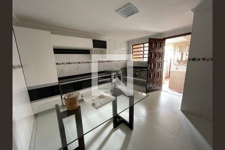 Casa para alugar com 100m², 3 quartos e 2 vagas Casa para alugar com 100m², 3 quartos e 2 vagasCozinha