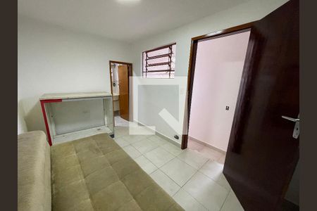 quarto 1 de casa para alugar com 3 quartos, 100m² em Vila Universitaria, São Paulo