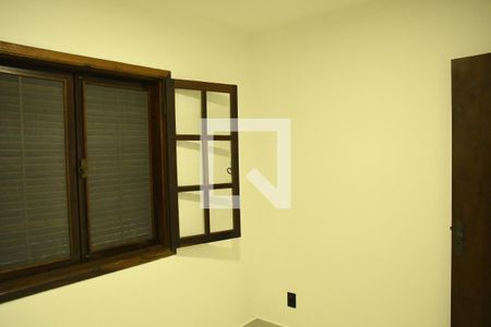 Casa de condomínio para alugar com 285m², 6 quartos e 4 vagasQuarto de Serviço