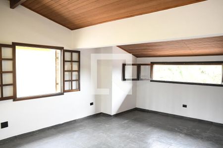 Casa de condomínio para alugar com 285m², 6 quartos e 4 vagasSótão