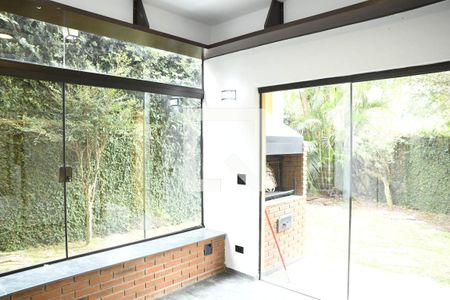 Casa de condomínio para alugar com 285m², 6 quartos e 4 vagasSala 2