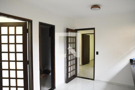 Casa de condomínio para alugar com 285m², 6 quartos e 4 vagasCozinha