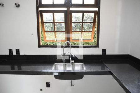 Casa de condomínio para alugar com 285m², 6 quartos e 4 vagasCozinha