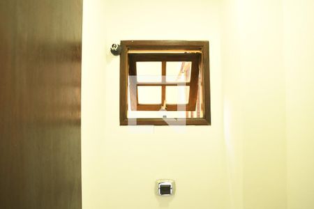 Casa de condomínio para alugar com 285m², 6 quartos e 4 vagasLavabo