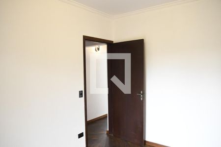 Casa de condomínio para alugar com 285m², 6 quartos e 4 vagasQuarto