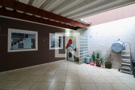 Casa à venda com 70m², 2 quartos e 2 vagasGaragem