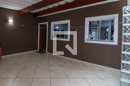 Casa à venda com 70m², 2 quartos e 2 vagasGaragem