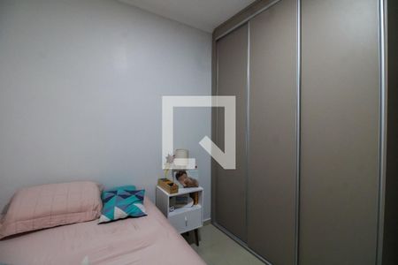 Casa à venda com 70m², 2 quartos e 2 vagasSuíte 2