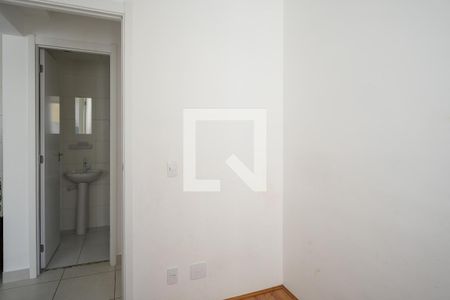 Quarto de apartamento à venda com 2 quartos, 33m² em Parque Fongaro, São Paulo