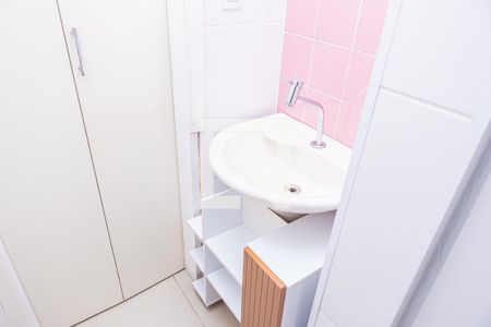 Apartamento para alugar com 46m², 2 quartos e 1 vaga Apartamento para alugar com 46m², 2 quartos e 1 vagaBanheiro