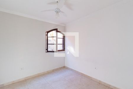 Quarto 2 de casa para alugar com 3 quartos, 120m² em Santa Maria, Osasco