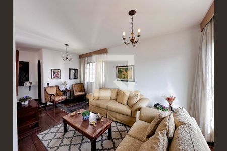 Apartamento à venda com 145m², 4 quartos e 2 vagasSala