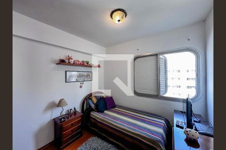 Apartamento à venda com 145m², 4 quartos e 2 vagasQuarto 2