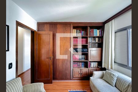 Apartamento à venda com 145m², 4 quartos e 2 vagasQuarto 4