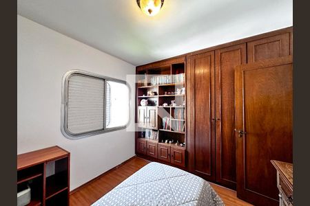 Apartamento à venda com 145m², 4 quartos e 2 vagasQuarto 3