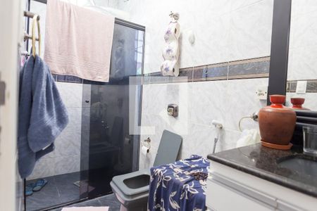 Casa à venda com 250m², 5 quartos e 2 vagasBanheiro da Suíte