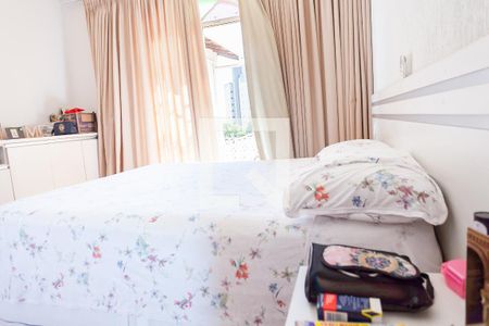 Casa à venda com 250m², 5 quartos e 2 vagassuite