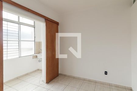 Quarto 2 de apartamento para alugar com 2 quartos, 50m² em Santa Ifigênia, São Paulo