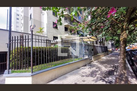 Apartamento para alugar com 85m², 3 quartos e 2 vagas Apartamento para alugar com 85m², 3 quartos e 2 vagasFachada