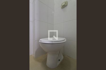 Apartamento à venda com 70m², 1 quarto e sem vagaBanheiro da Área de serviço - vaso