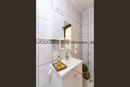 Casa à venda com 230m², 5 quartos e 2 vagasBanheiro 1