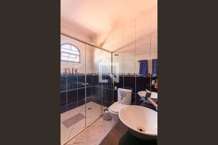 Casa à venda com 230m², 5 quartos e 2 vagasBanheiro da Suíte