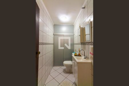 Casa à venda com 230m², 5 quartos e 2 vagasBanheiro 1