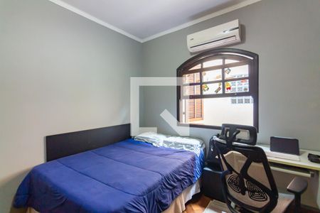 Casa à venda com 230m², 5 quartos e 2 vagasQuarto 3