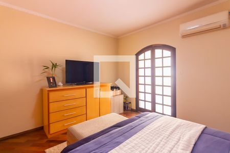 Casa à venda com 230m², 5 quartos e 2 vagasSuíte 