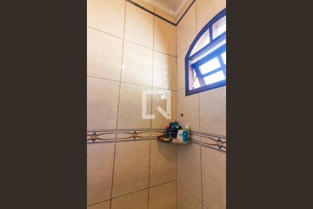 Casa à venda com 230m², 5 quartos e 2 vagasBanheiro 2