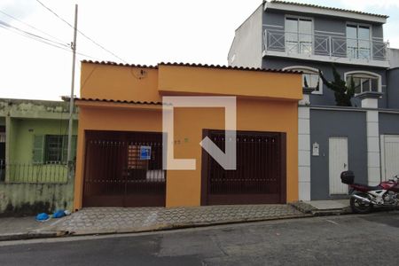 Casa à venda com 170m², 3 quartos e 4 vagasFachada