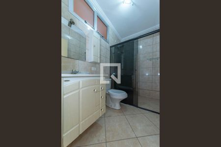 Casa à venda com 170m², 3 quartos e 4 vagasEdicula - Banheiro