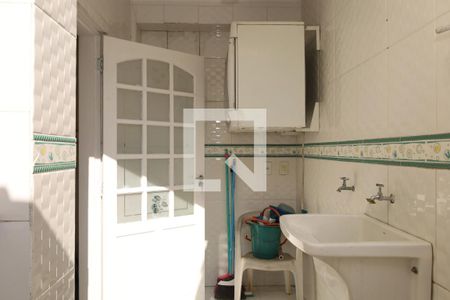 Casa de condomínio para alugar com 65m², 2 quartos e 1 vagaÁrea de serviço