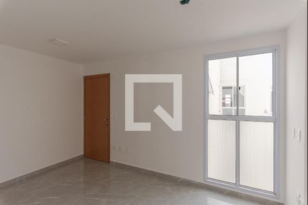 Sala de apartamento para alugar com 2 quartos, 40m² em Jardim Esmeraldina, Campinas
