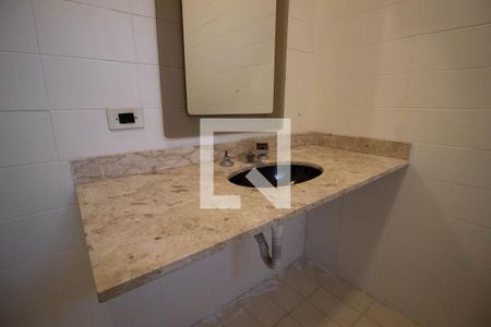 Casa à venda com 220m², 3 quartos e 4 vagasBanheiro