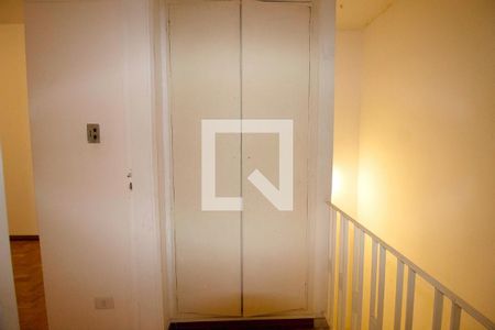 Casa à venda com 220m², 3 quartos e 4 vagasCorredor