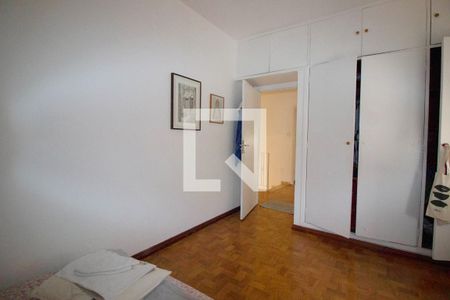 Casa à venda com 220m², 3 quartos e 4 vagasQuarto 2
