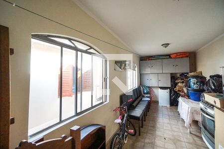 Casa para alugar com 226m², 3 quartos e 2 vagasQuarto de serviço
